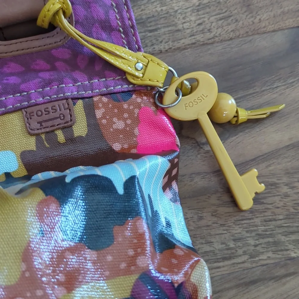 Fossil Key-Per Colorful Patterned Purse - Picture 3 of 10